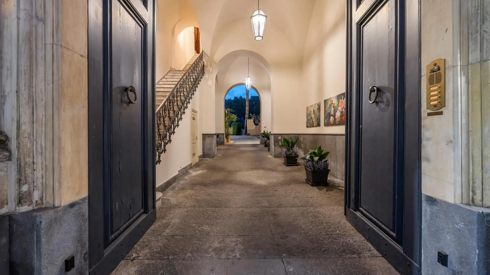 Luxury Historic Villa Near Catania, Taormina, The Sea And Mount Etna By Sicilian Relaxing Homes جاري بيت للعطل